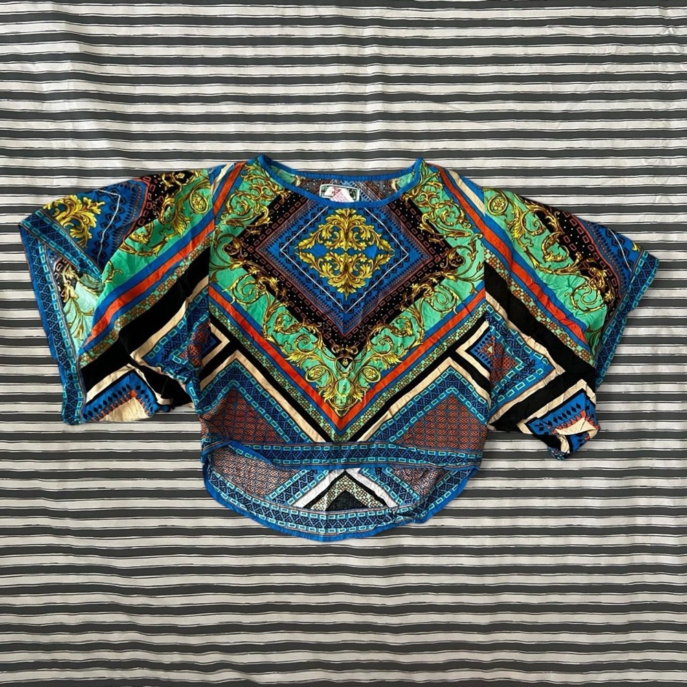 Colorful Geometric Patterned Top - Picture 4 of 7